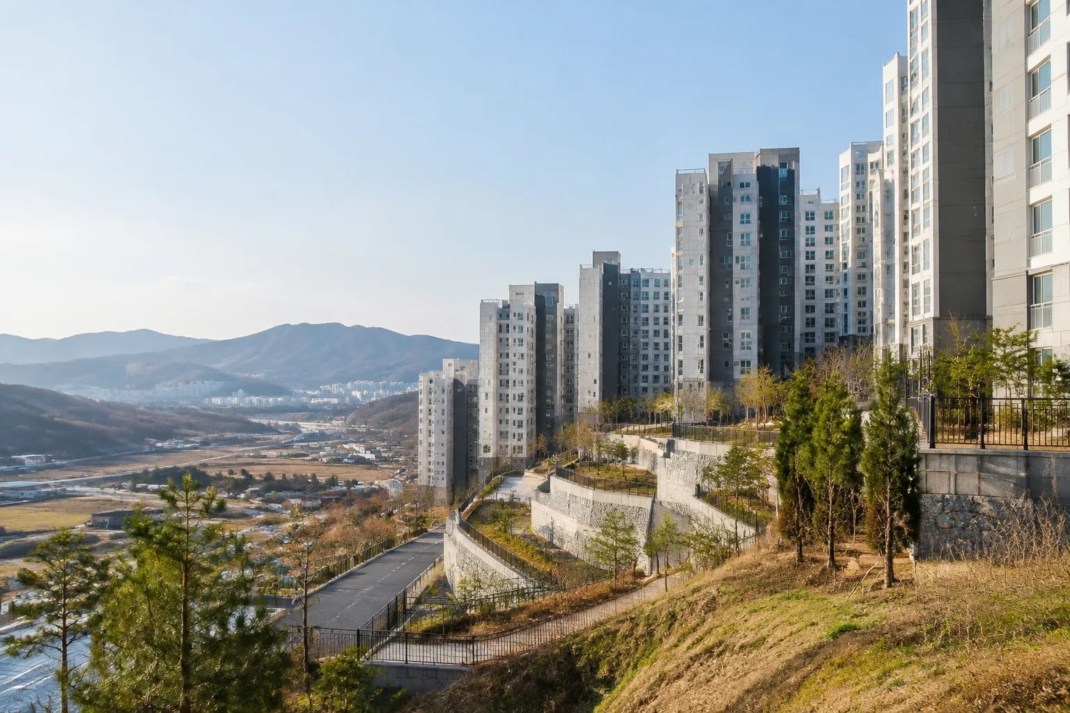 배방필하우스리버시티 북수리 대지 활용과 계단식 건축 구조 특징