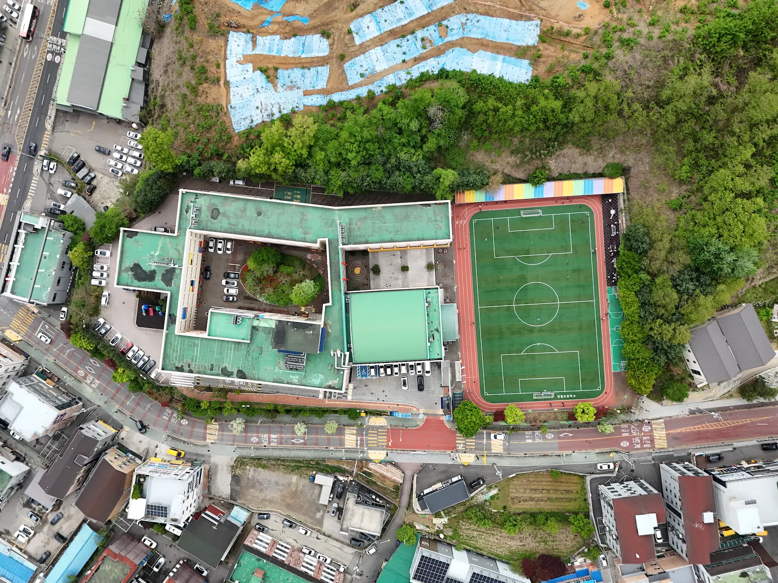 경기 광주 양벌초등학교 교사동 및 옹벽, 절토사면 정기안전점검 현장 조사